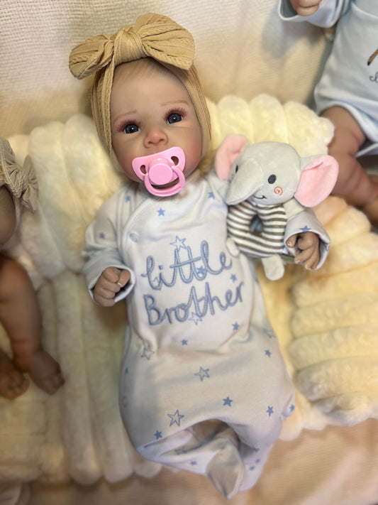 🌸 Sueños de Algodón: La Pequeña Valeria 🌸