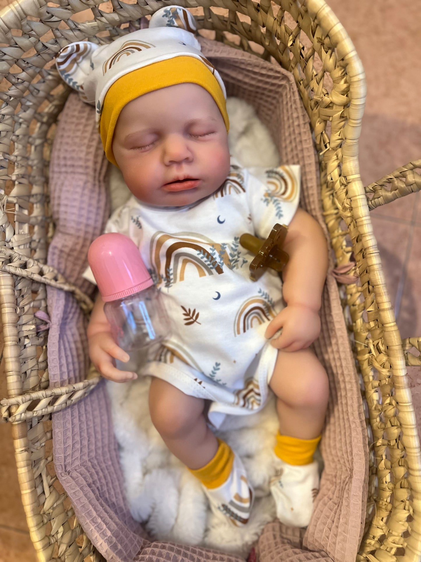 Muñeca Laia de silicona completa de platino calva