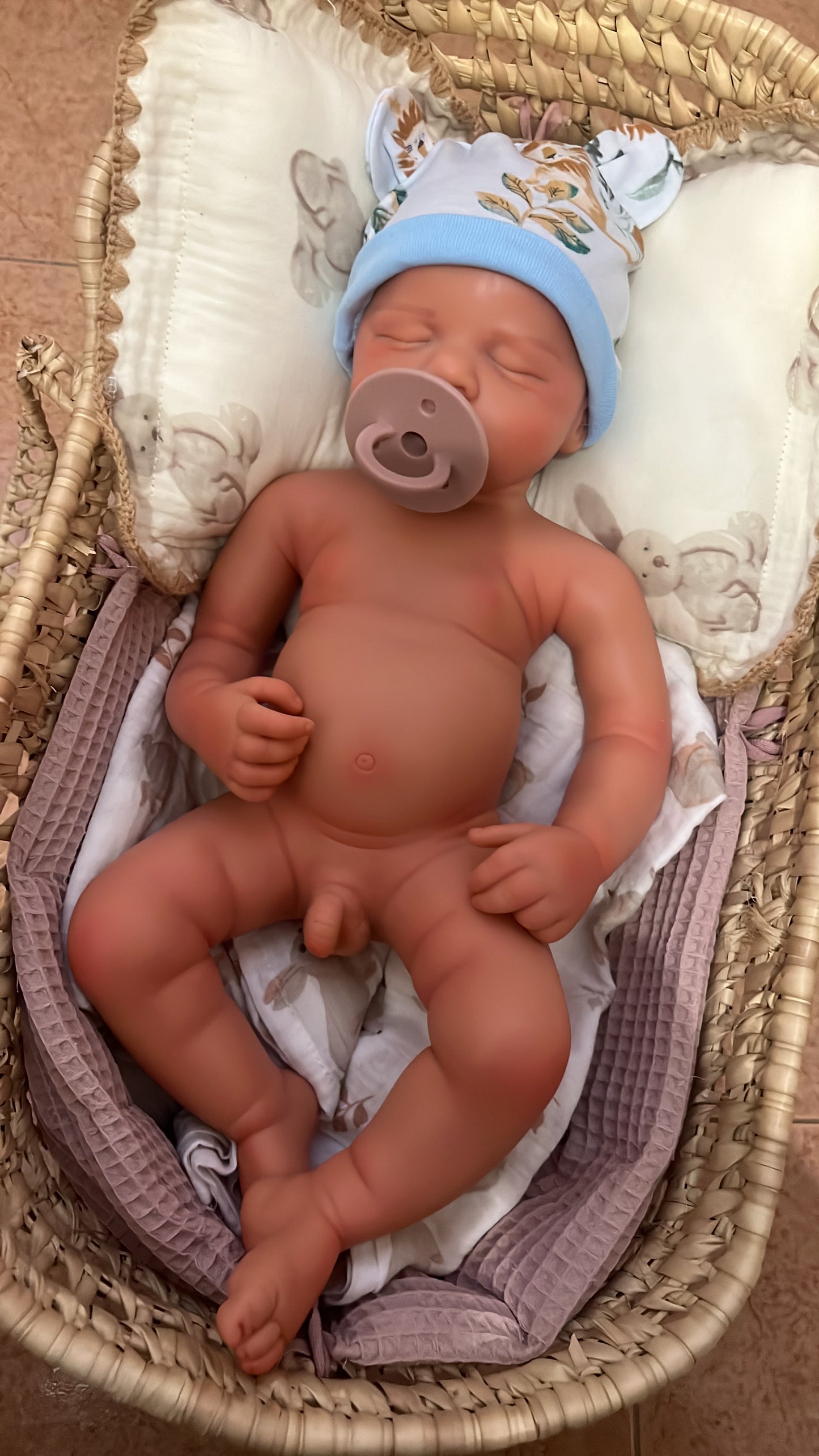 Lou Lou NIÑO de silicona de platino completa calvo